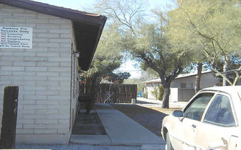 3030-3044 N Palo Verde Blvd in Tucson, AZ - Building Photo - Building Photo