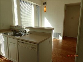 2002 N Fitzhugh Ave in Dallas, TX - Building Photo - Building Photo