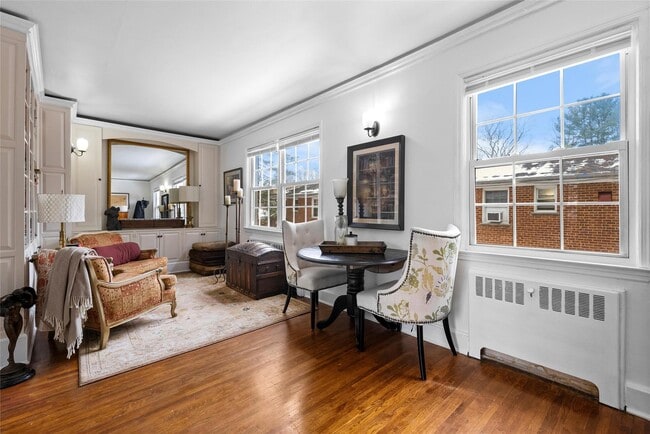 182 Pinewood Rd in Hartsdale, NY - Building Photo - Building Photo