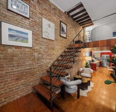 179 Sullivan St in New York, NY - Building Photo - Building Photo