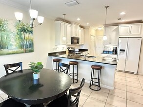 12503 Laurel Cove Dr in Ft. Myers, FL - Building Photo - Building Photo