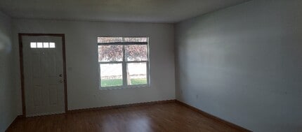 410 Harrison Ave in Chester, MT - Building Photo - Building Photo