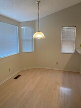 981 Mirror Lake Dr in Reno, NV - Foto de edificio - Building Photo