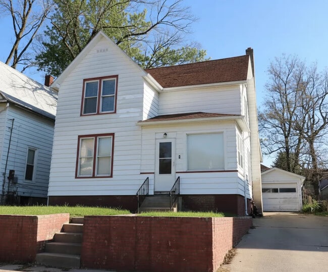 property at 803 S James Ave