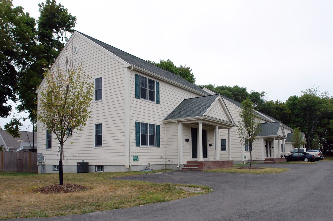 1433-1437 Main St in Weymouth, MA - Foto de edificio