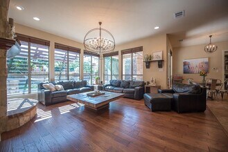 3434 Alexandrite Way in Round Rock, TX - Foto de edificio - Building Photo