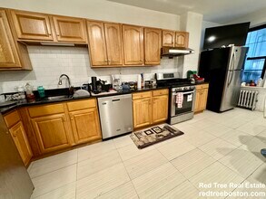 872 Huntington Ave in Boston, MA - Building Photo - Building Photo