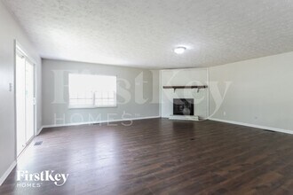 8930 Ridgepointe Ct in Indianapolis, IN - Building Photo - Building Photo