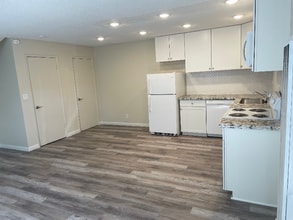 1161 Driftwood Terrace, Unit B in Gilroy, CA - Building Photo - Building Photo