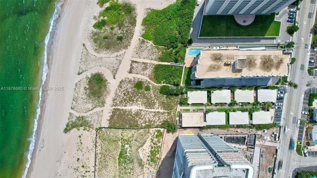 820 N Ocean Blvd in Pompano Beach, FL - Building Photo - Building Photo