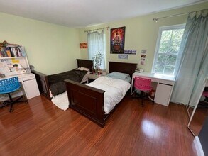 36 Magnolia Ct in Trenton, NJ - Foto de edificio - Building Photo