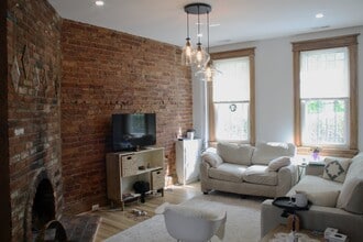 1400 D St SE in Washington, DC - Building Photo - Building Photo