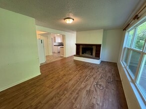 1318 E 11th St in Duluth, MN - Building Photo - Building Photo