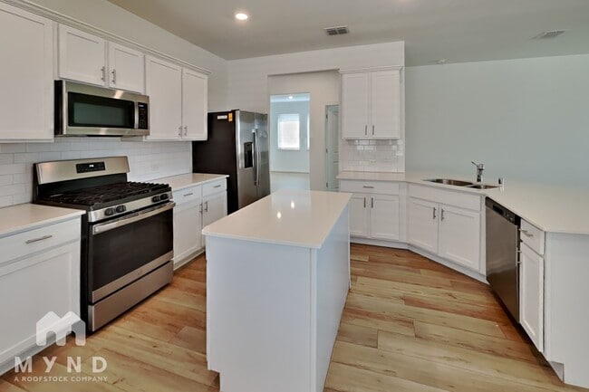 2528 Eden Crk Dr, Unit 2R in Fort Worth, TX - Foto de edificio - Building Photo