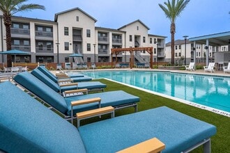 Alta Sergeant in Conroe, TX - Foto de edificio - Building Photo