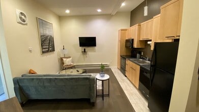 223 Broadway Ave N in Rochester, MN - Building Photo - Building Photo