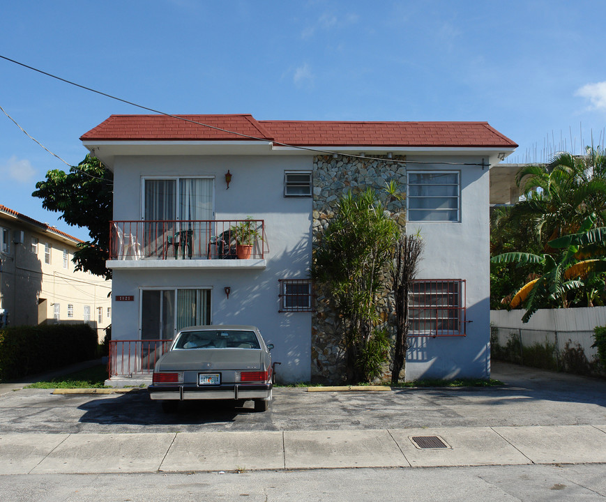 1821 SW 6th St in Miami, FL - Building Photo