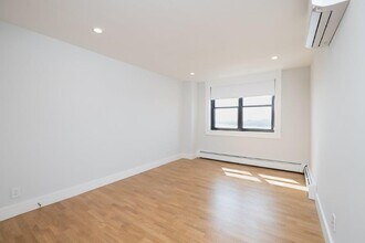 1400 Columbia Rd, Unit 11F in Boston, MA - Building Photo - Building Photo
