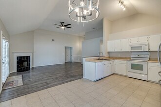 19 Aquinnah Dr in Pooler, GA - Building Photo - Building Photo