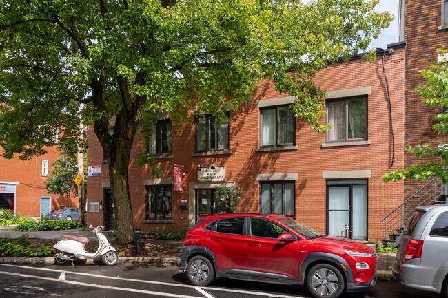 1600-1610 Marie-Anne Rue E in Montréal, QC - Building Photo - Building Photo