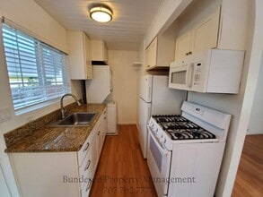 104 Kent St in Petaluma, CA - Building Photo - Building Photo