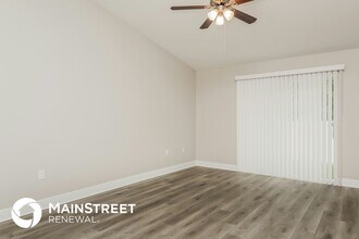 463 Columbia Ct in Poinciana, FL - Foto de edificio - Building Photo