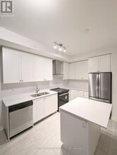 55 Duke St W in Kitchener, ON - Building Photo - Building Photo