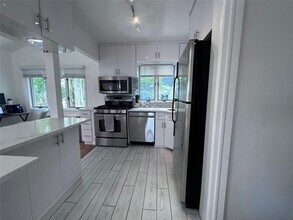 414 E Chester St in Long Beach, NY - Building Photo - Building Photo