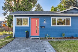 8738 N Calvert Ave in Portland, OR - Building Photo - Building Photo