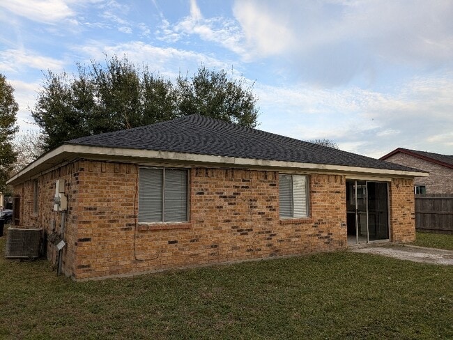 7211 Winding Trace Dr in Houston, TX - Building Photo - Building Photo