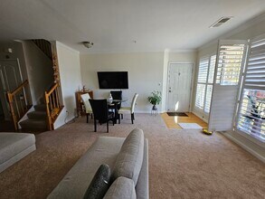 22946 Newcut Rd in Clarksburg, MD - Building Photo - Building Photo