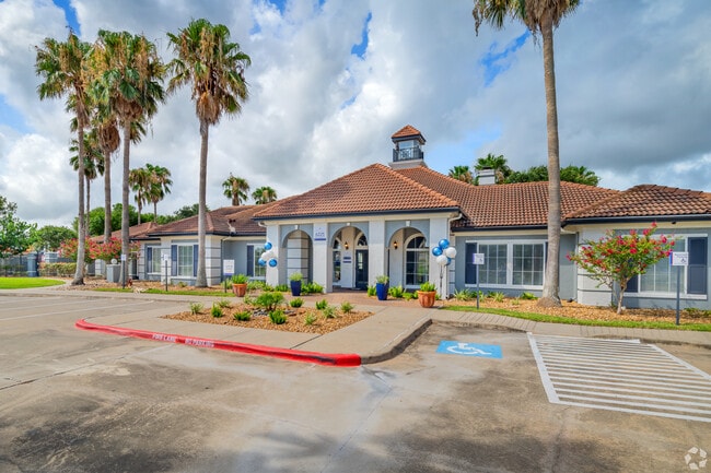 Harbor House on Saratoga in Corpus Christi, TX - Foto de edificio - Building Photo