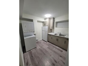 3010 Cassiar Ave in Abbotsford, BC - Building Photo - Building Photo