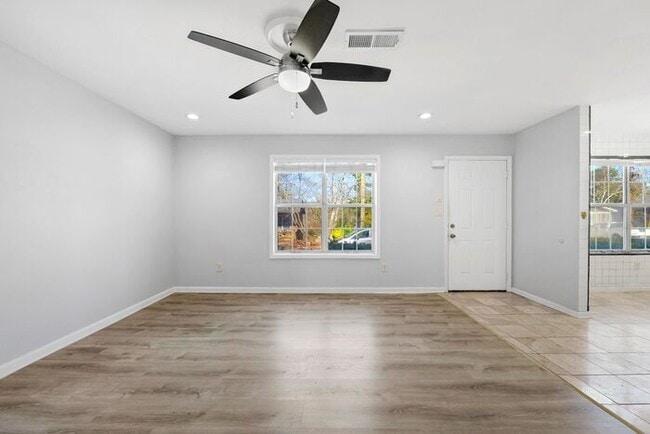 4758 Pebble Trce in Buford, GA - Building Photo - Building Photo