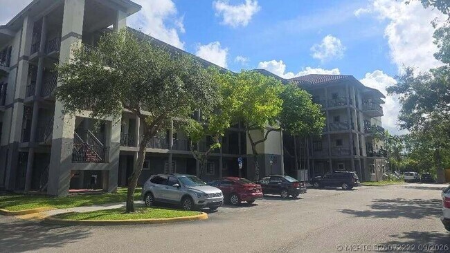 property at 2801 Riverside Dr