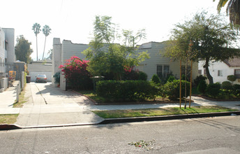 912 Raleigh St in Glendale, CA - Building Photo - Building Photo