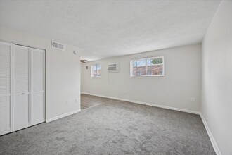 9305 Ashton Rd in Philadelphia, PA - Building Photo - Building Photo