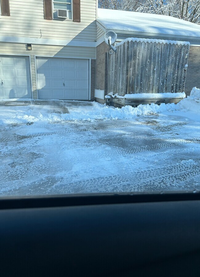 property at 2870 Beach Rd