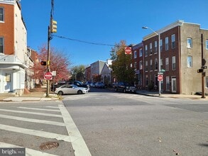 250 S Washington St in Baltimore, MD - Building Photo - Building Photo