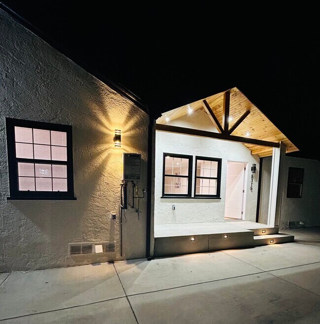 8315 Kittyhawk Ave in Los Angeles, CA - Building Photo - Building Photo