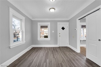 18810 Arrowhead Ave in Cleveland, OH - Building Photo - Building Photo