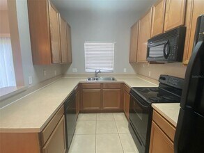 2721 Retreat View Cir in Sanford, FL - Building Photo - Building Photo