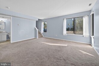 203 Gregorys Way in Voorhees Township, NJ - Building Photo - Building Photo