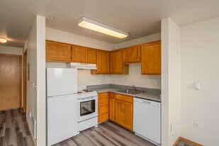 Casa Pacifica in Seattle, WA - Building Photo