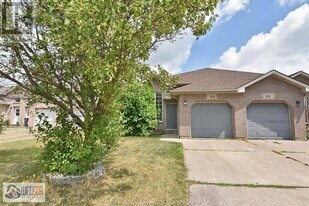 1144 Settlers St in Windsor, ON - Building Photo