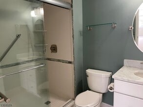 710 Brittany Dr in Wayne, NJ - Building Photo - Building Photo