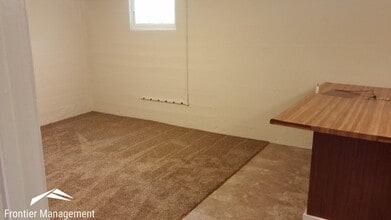 626 Bertrand St in Manhattan, KS - Building Photo - Building Photo