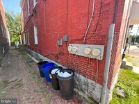 402 E Walnut Ln photo'