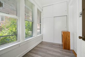 130R W End Ave, Unit 2R in Brooklyn, NY - Building Photo - Building Photo
