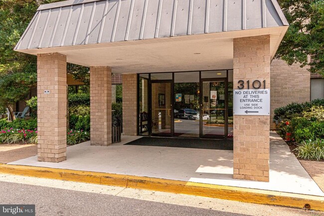 property at 3101 S Manchester St